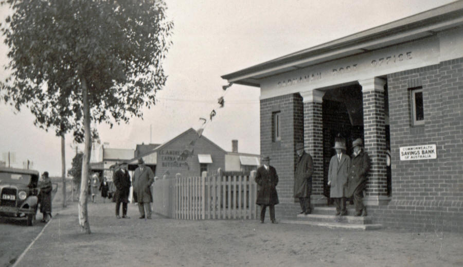 Carnamah Post Office on Opening Day in 1932